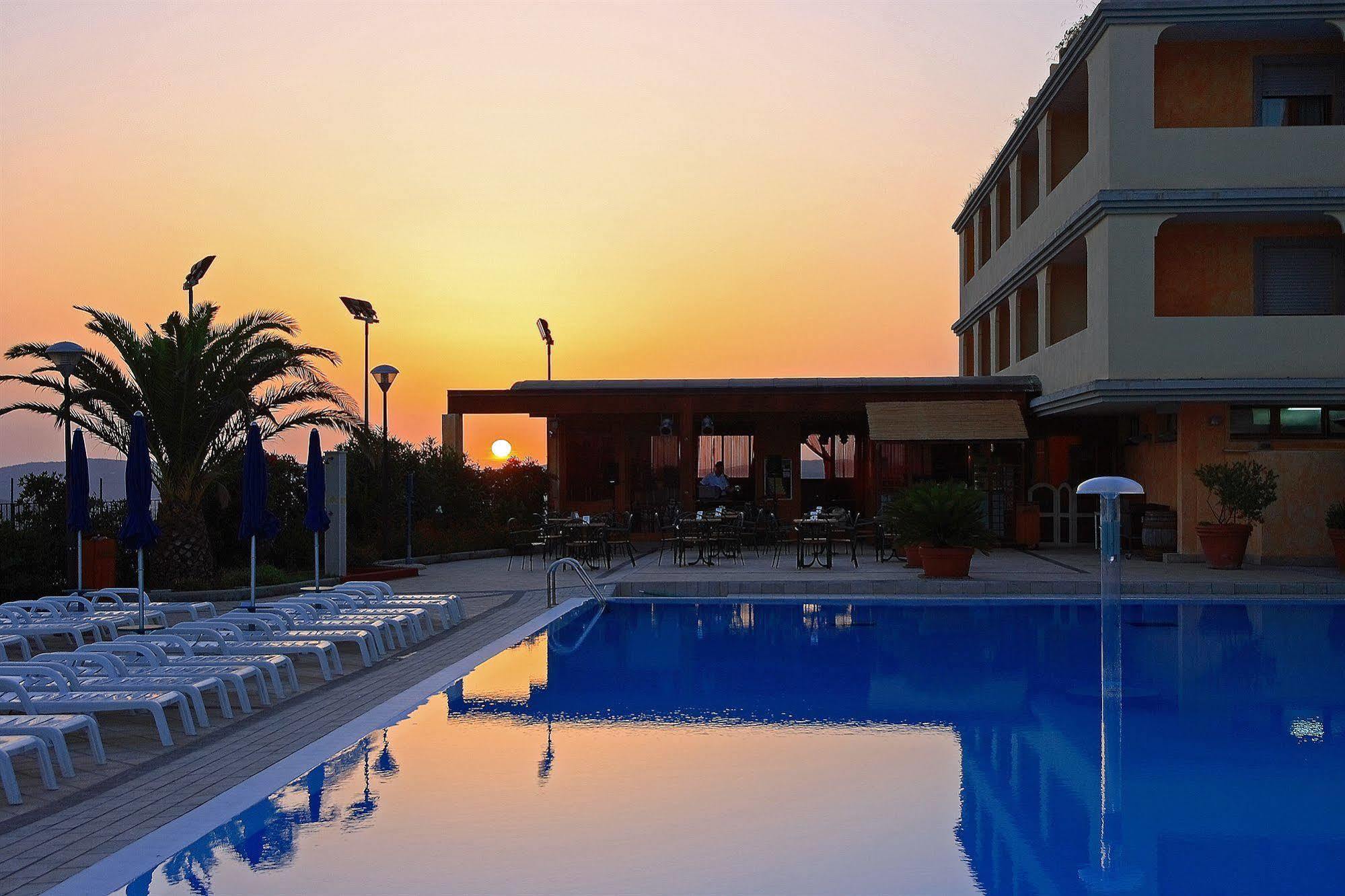 Borgo Saraceno Hotel-Residence Santa Teresa Gallura Dış mekan fotoğraf